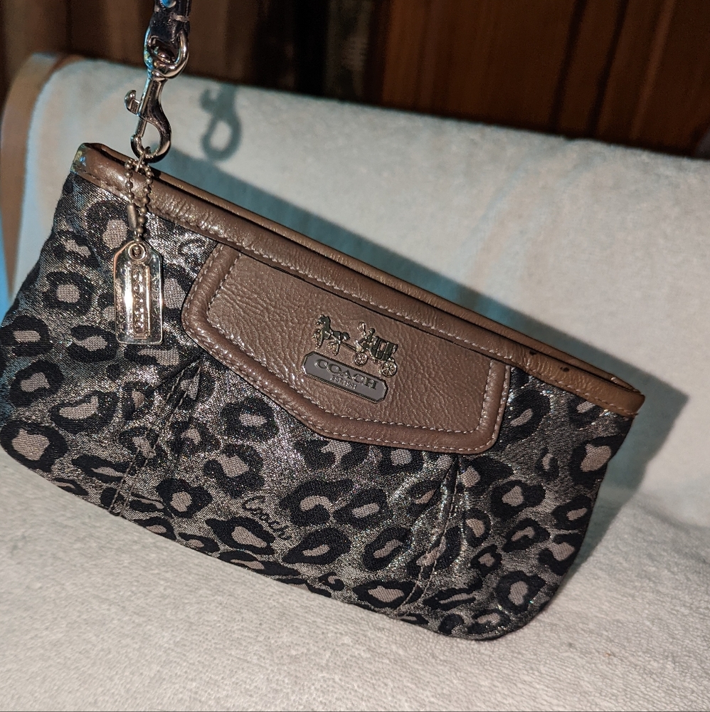Coach Madison Ocelot gray metallic black leopard wristlet. - Picture 3 of 8